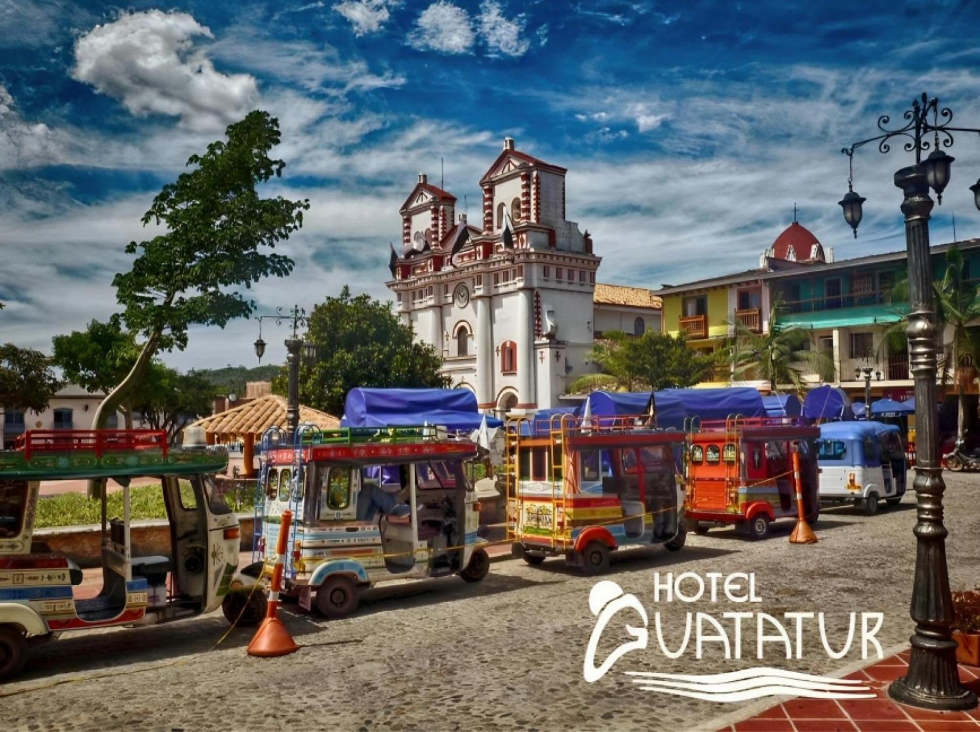 Hotel Guatatur Гуатапе Екстер'єр фото